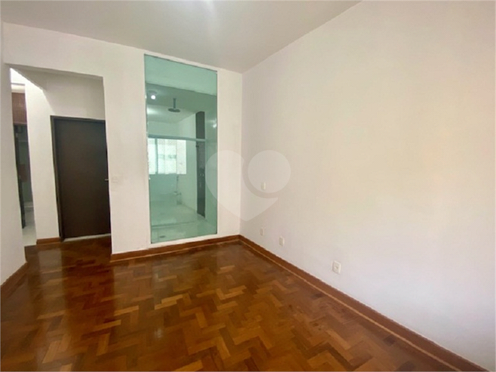 Foto REO12235