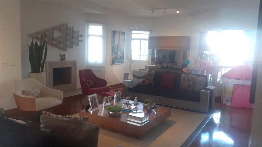 Foto REO122723