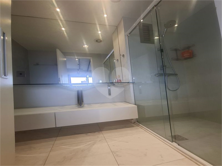 Foto REO122856