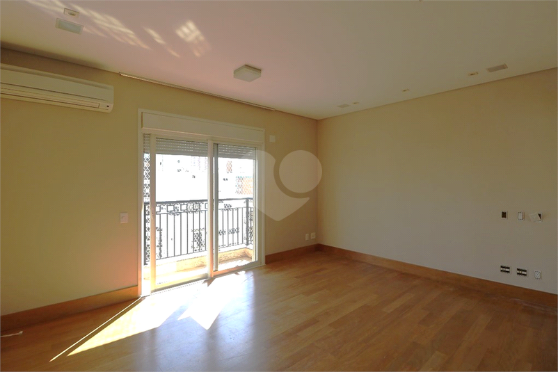 Foto REO124870