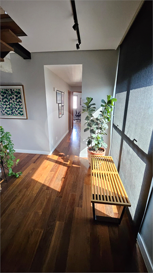 Foto REO124958