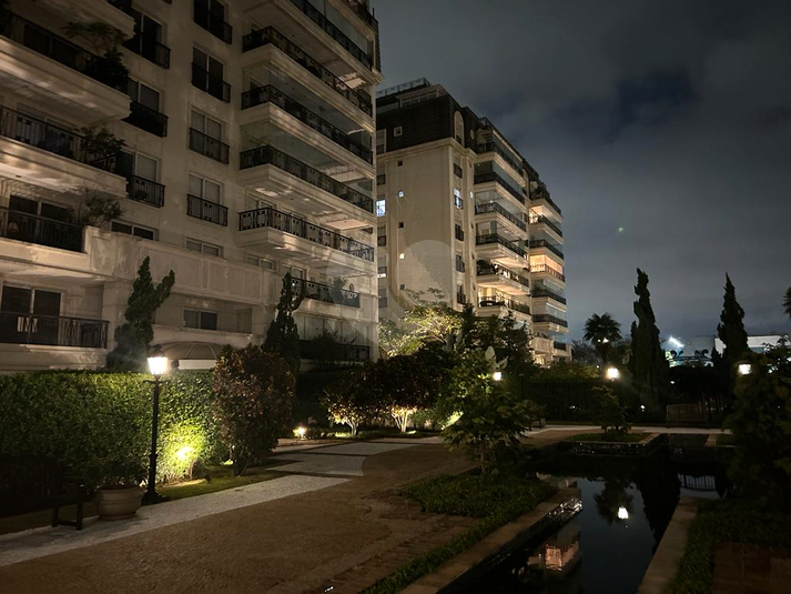 Foto REO125137