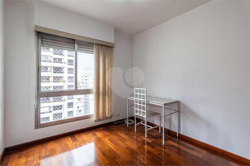 Foto REO129750