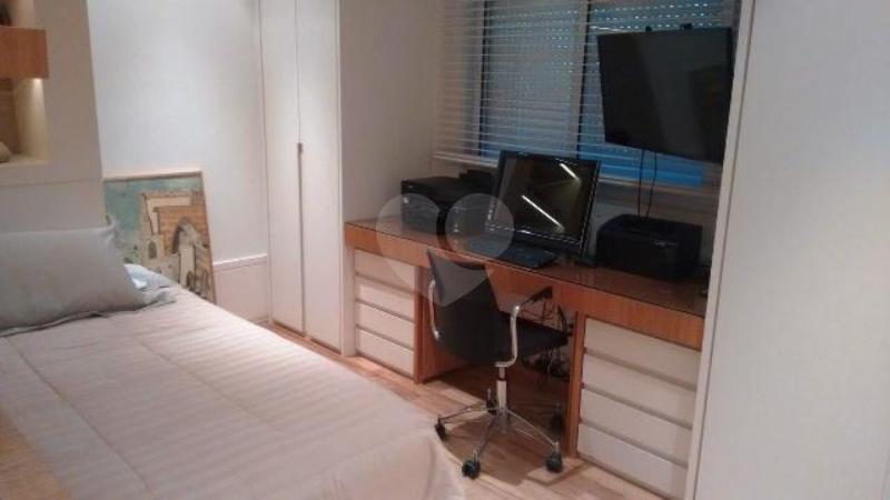 Foto REO136123