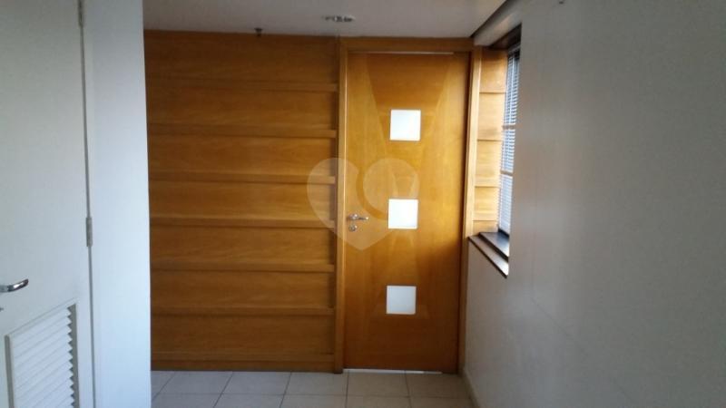 Foto REO136965