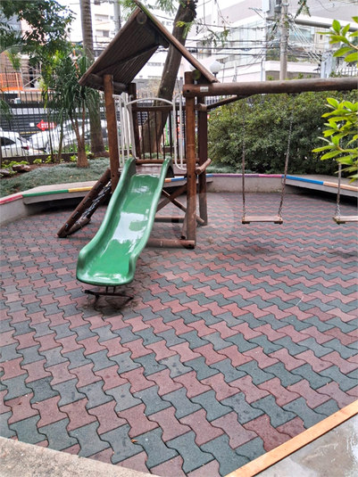 Foto REO136979