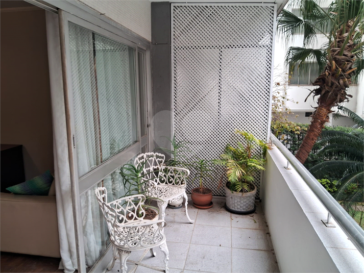 Foto REO136979