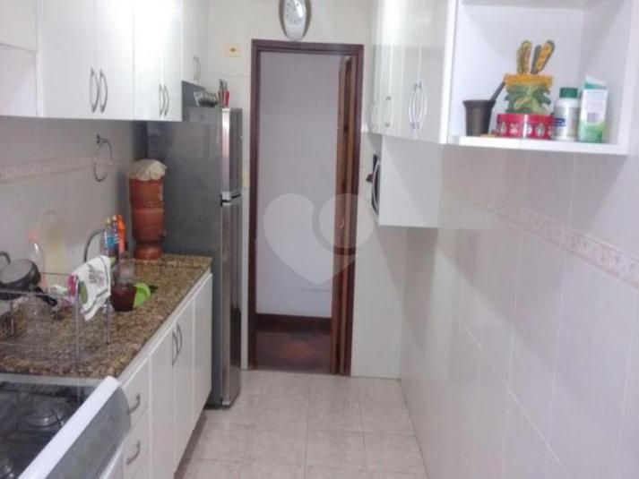 Foto REO137004