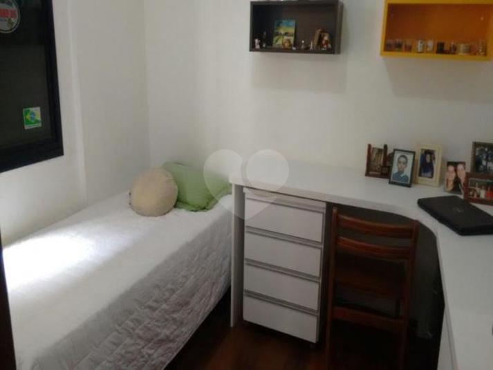 Foto REO137004