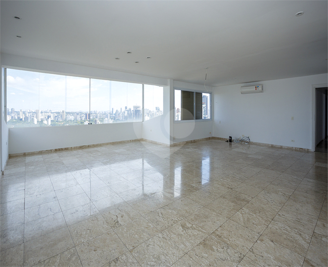 Foto REO137254