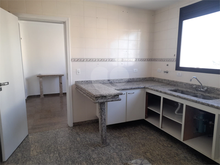 Foto REO137501