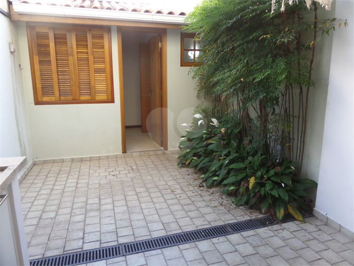 Foto REO137530