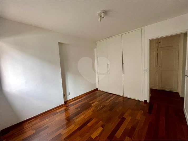 Foto REO138888