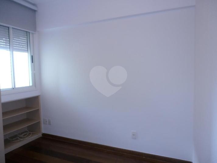 Foto REO138976