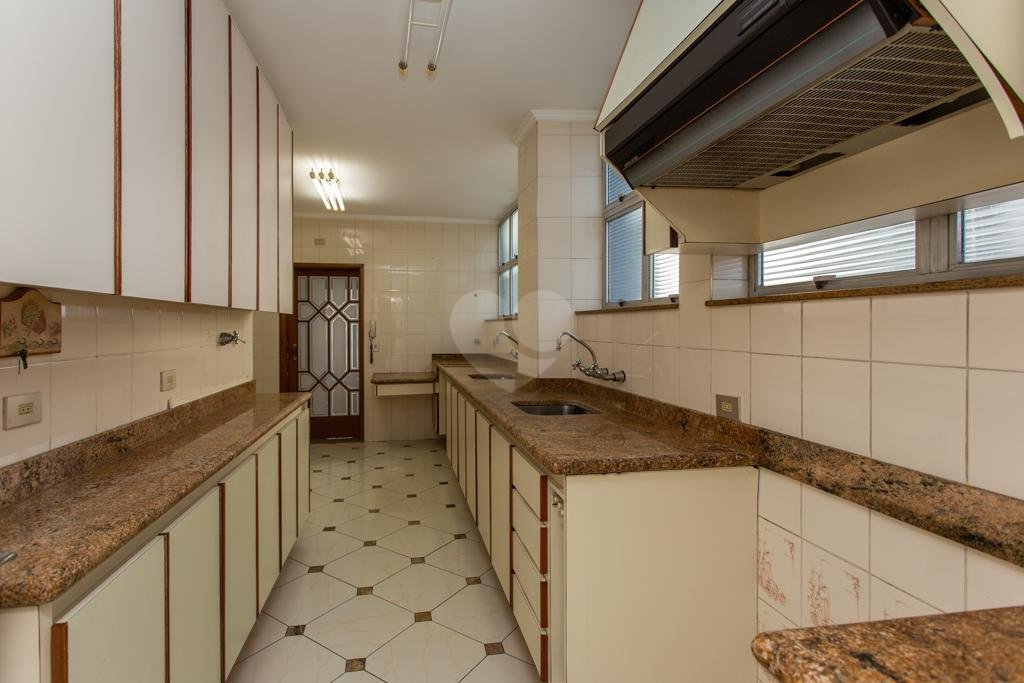 Venda Apartamento São Paulo Higienópolis REO140083 39