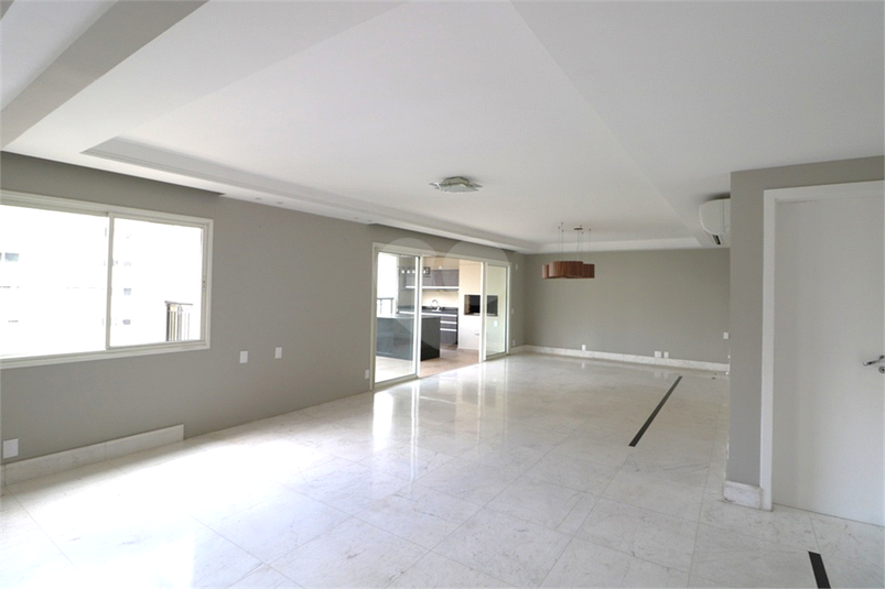 Foto REO141451