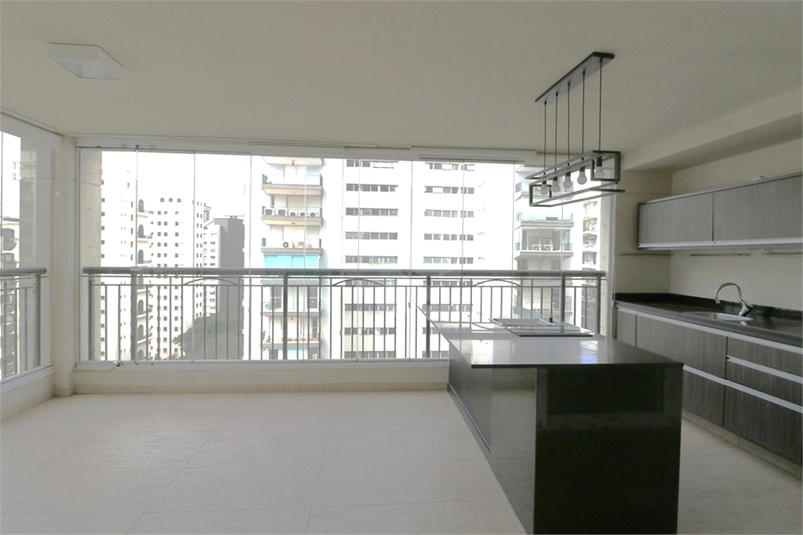 Foto REO141451