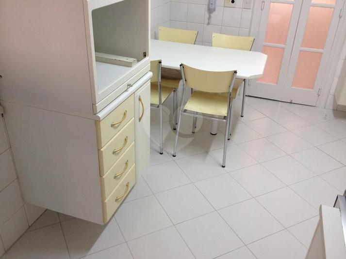 Foto REO141770