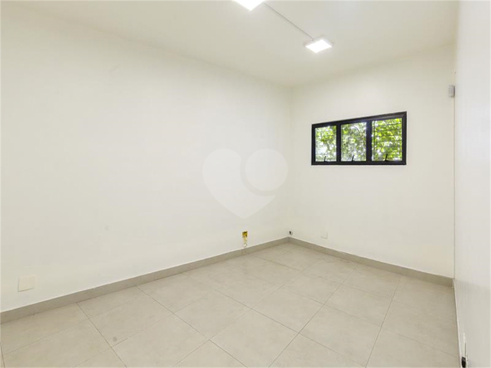 Foto REO142823