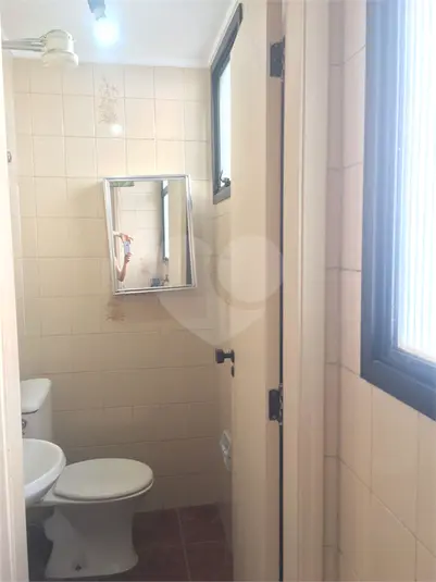 BANHEIRO ÁREA DE SERVIÇO