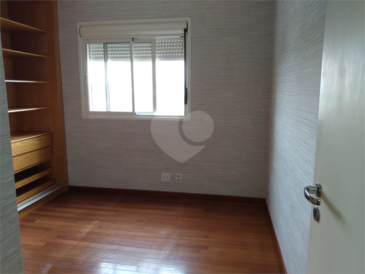 Foto REO145942