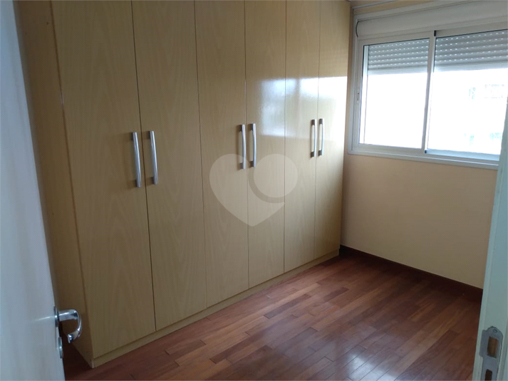 Foto REO145942