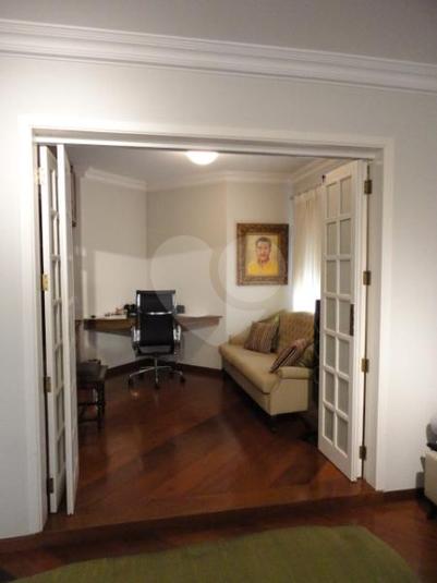 Foto REO146849
