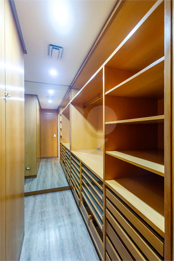 Foto REO148535