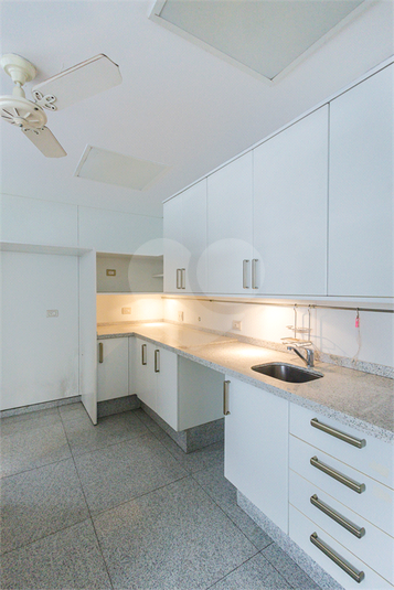 Foto REO148535