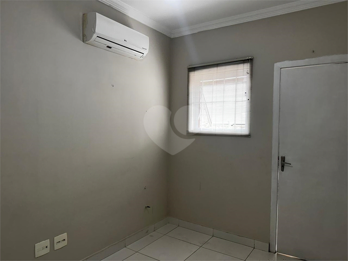 Foto REO15049