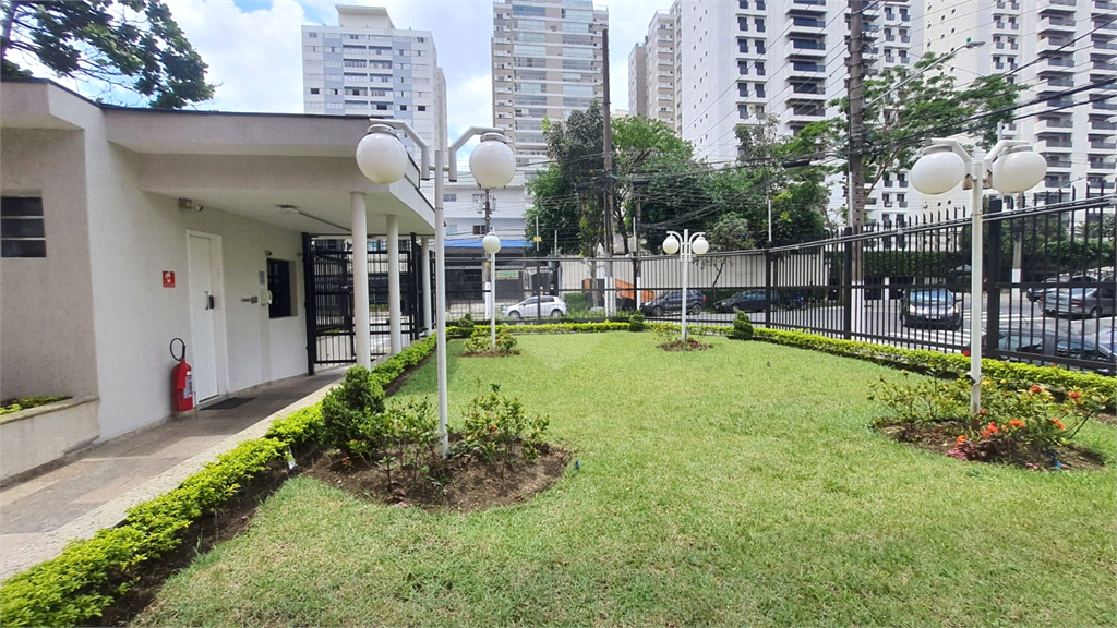 Venda Apartamento São Paulo Mooca REO152729 42