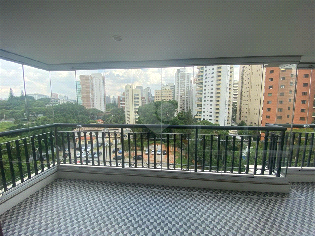 Venda Apartamento São Paulo Moema REO152889 4