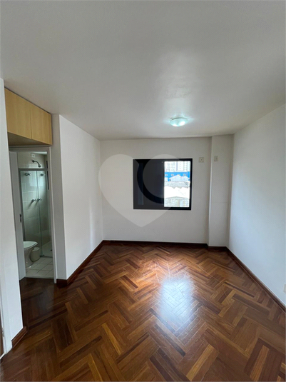 Foto REO153952