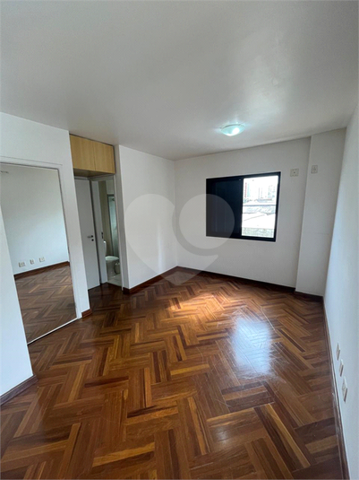 Foto REO153952