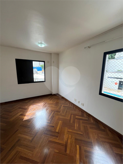 Foto REO153952