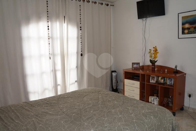 Venda Sobrado São Paulo Quarta Parada REO153980 16