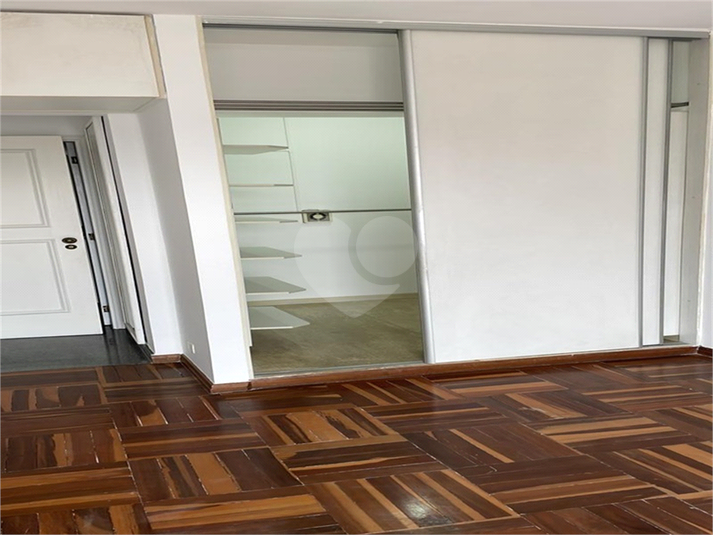 Foto REO155539