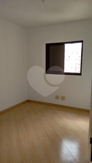 Foto REO15601