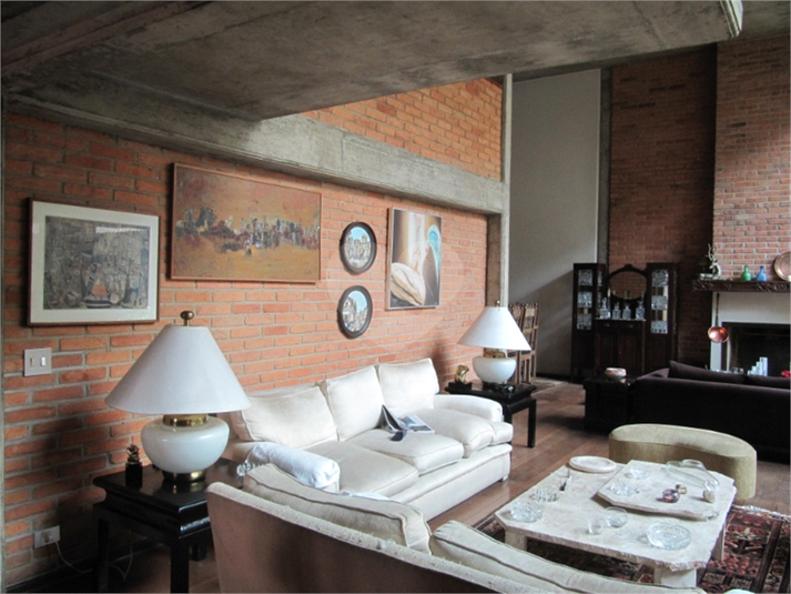 Foto REO157350