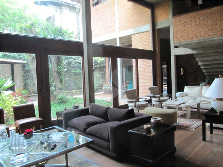Foto REO157350