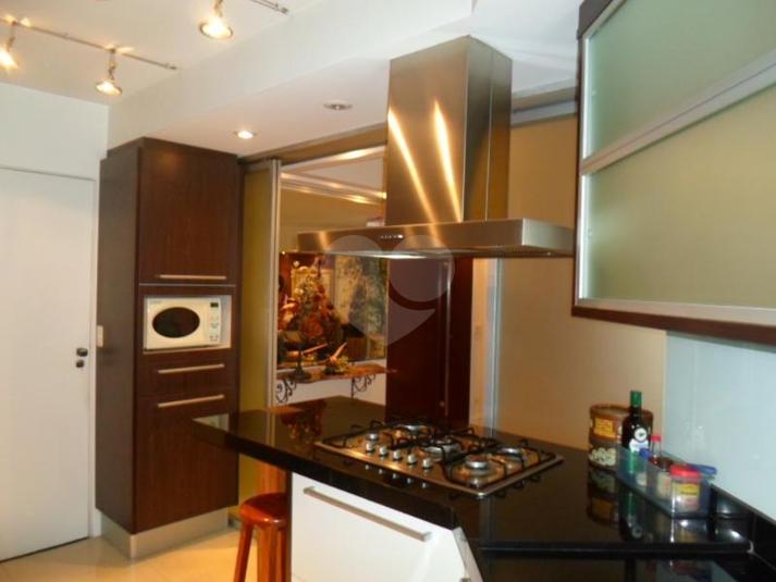 Cozinha moderna e reformada