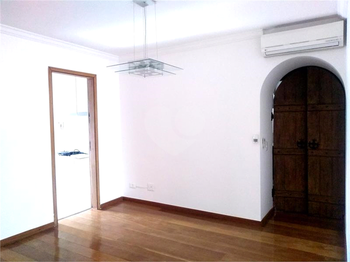 Foto REO159899