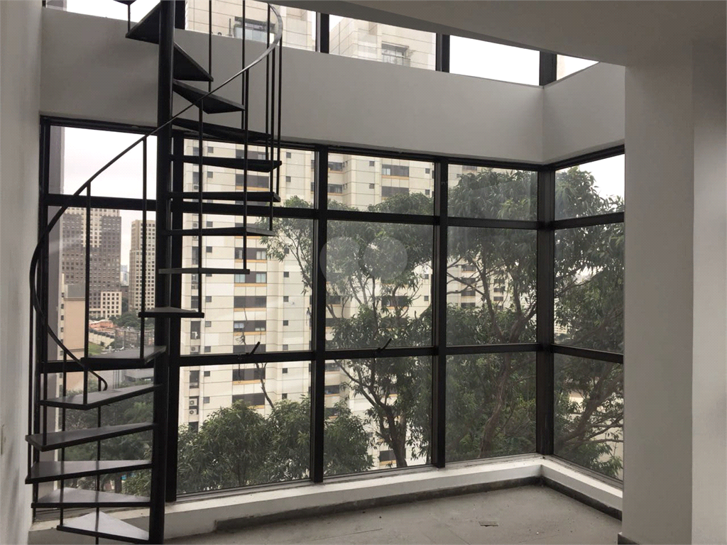 Aluguel Apartamento São Paulo Real Parque REO160861 3