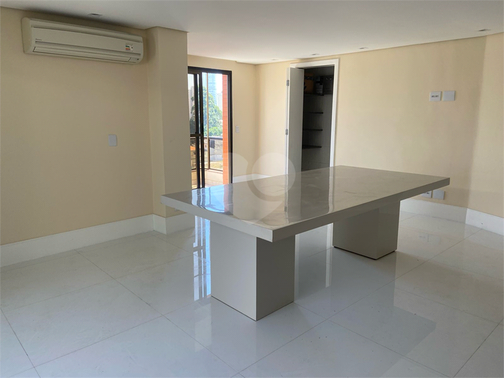 Foto REO162177