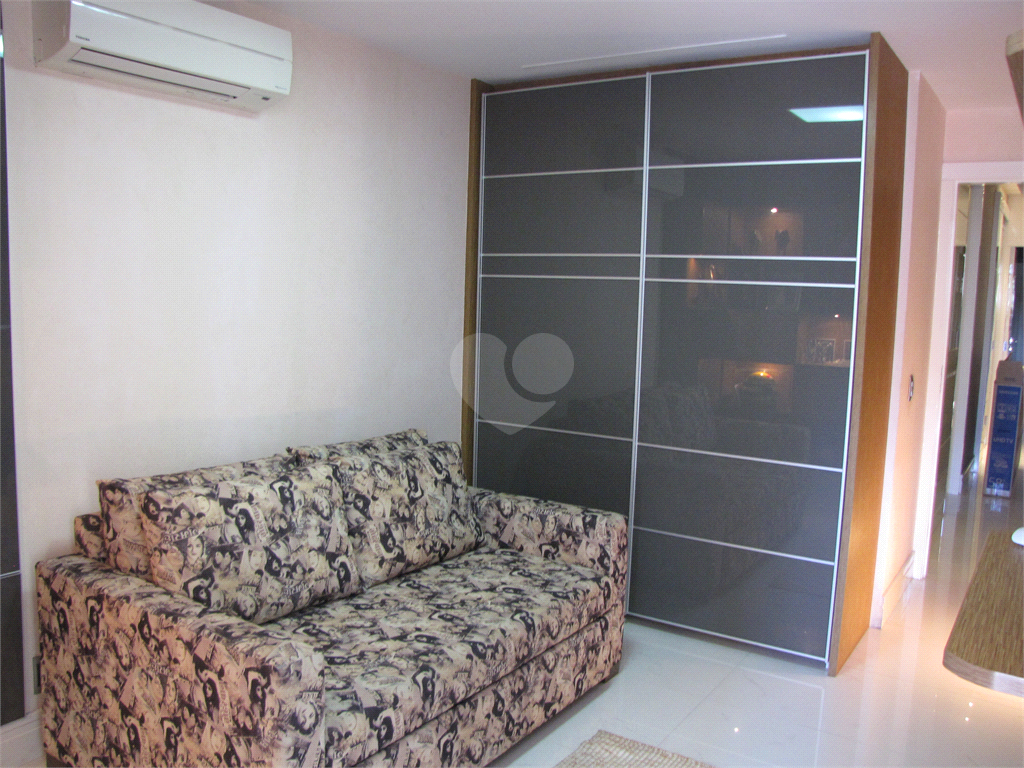 Venda Apartamento Vitória Santa Helena REO162300 22