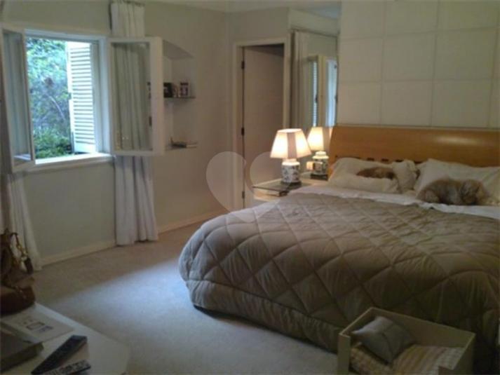 Suíte Master com Close Masculino e Feminino