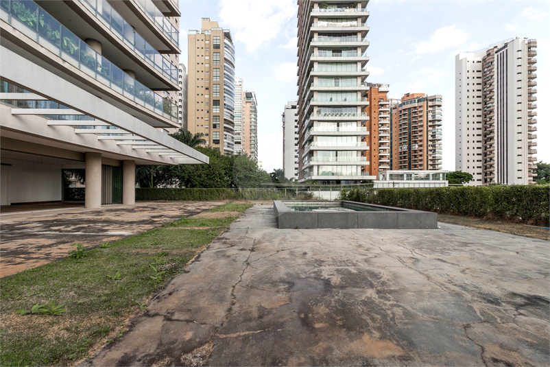 Foto REO162554