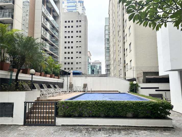 Foto REO162562