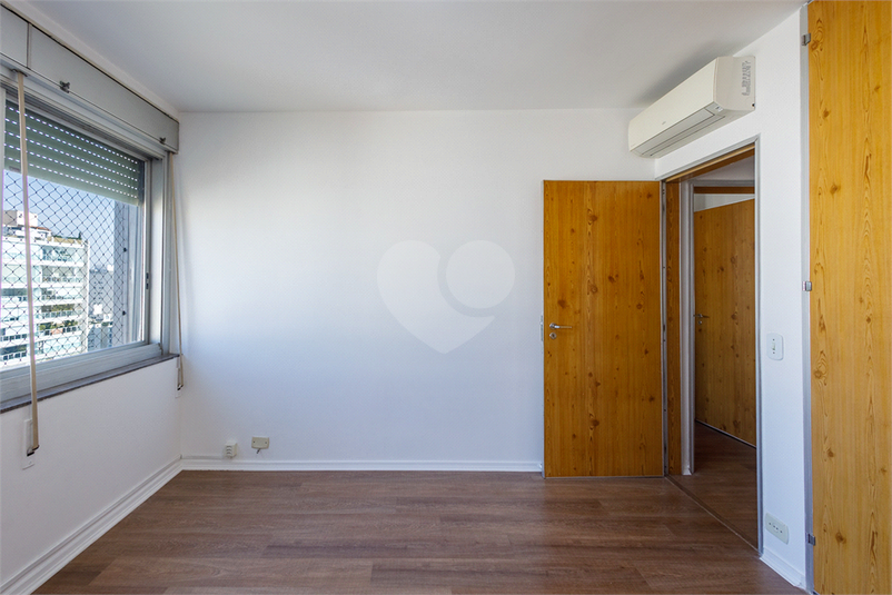Foto REO162699