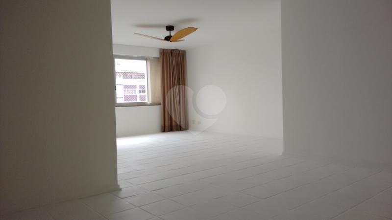 Foto REO162699
